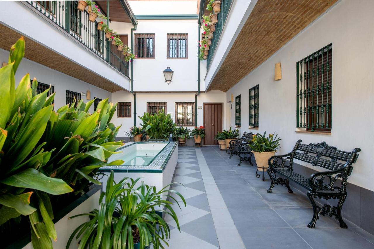 Triana Boutique Apartments By Hommyhome — Photos 2